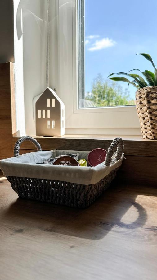 Linden Apartman 002 - Adults Only Mosonmagyaróvár 外观 照片