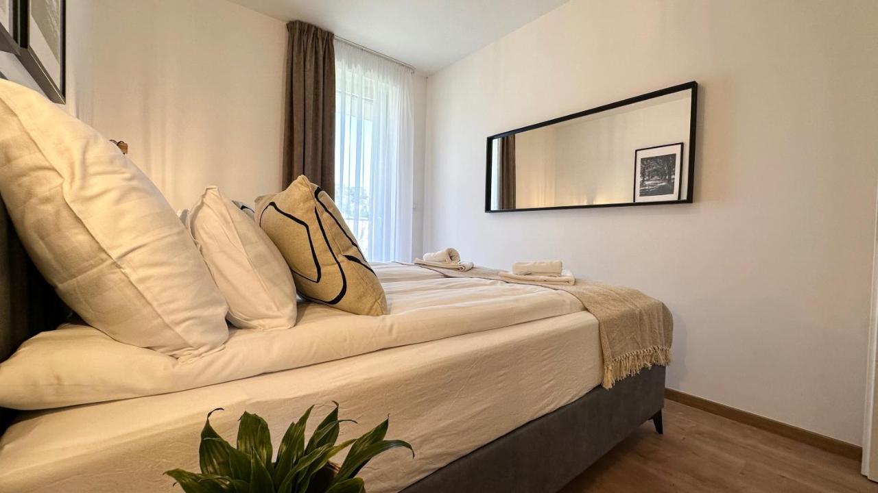 Linden Apartman 002 - Adults Only Mosonmagyaróvár 外观 照片