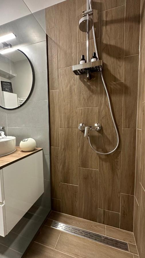 Linden Apartman 002 - Adults Only Mosonmagyaróvár 外观 照片