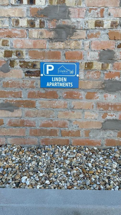 Linden Apartman 002 - Adults Only Mosonmagyaróvár 外观 照片