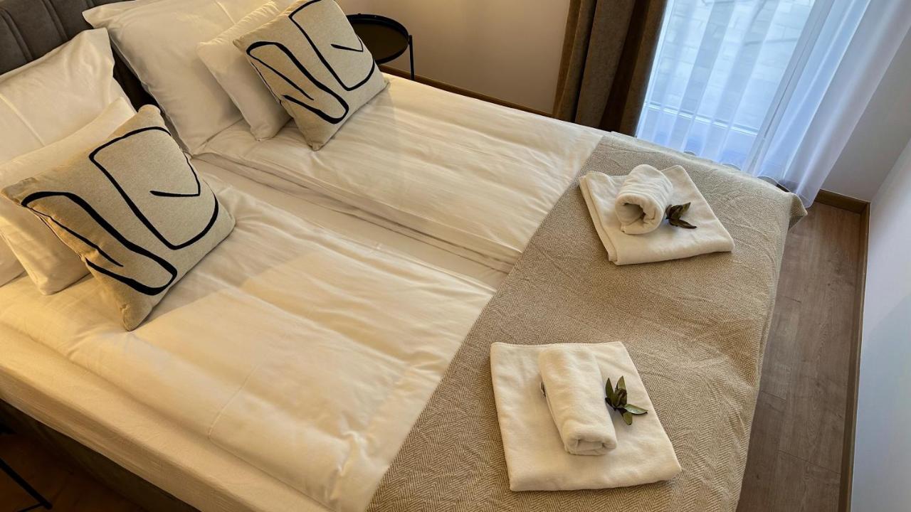 Linden Apartman 002 - Adults Only Mosonmagyaróvár 外观 照片
